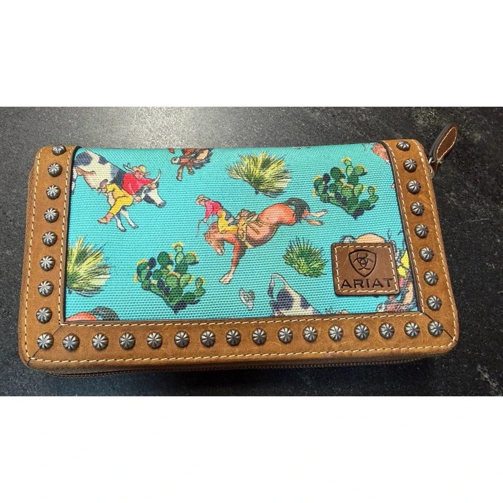 Ariat Cruiser Matcher Turquoise Bronc Clutch Wallet Studded Western A770004733